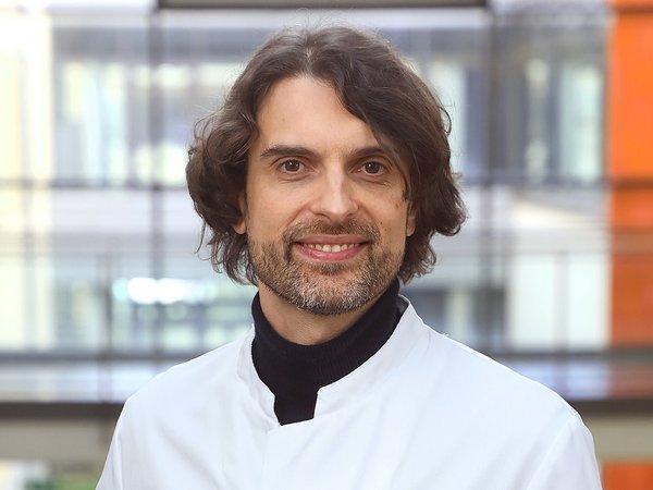 Dr. Maurice Cabanis