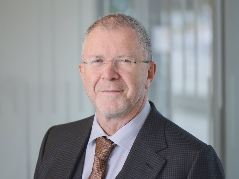 Prof. Dr. med. Dr. h.c. mult. Hans Henkes, Ärztlicher Direktor Neuroradiologische Klinik