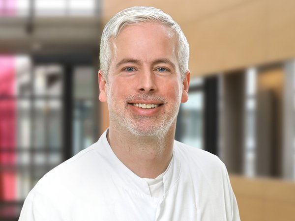 Dr. Nicolas Mihaljevic