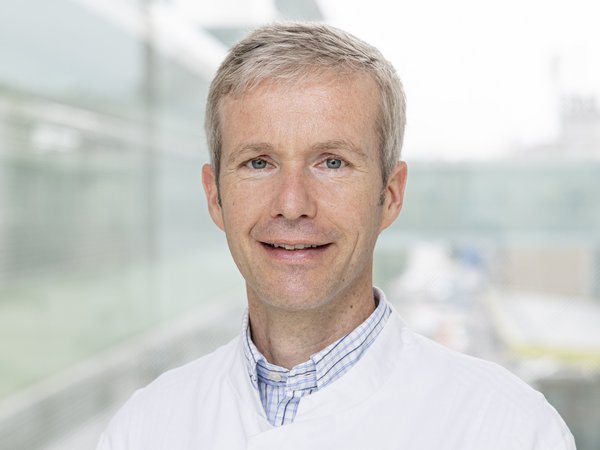 Prof. Dr. med. Gunter Kerst, Ärztlicher Direktor Pädiatrie 3 – Zentrum für Angeborene Herzfehler Stuttgart, Pädiatrische Intensivmedizin, Pneumologie und Allergologie