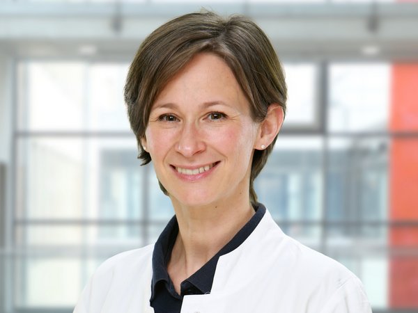 Dr. Stefanie Finck