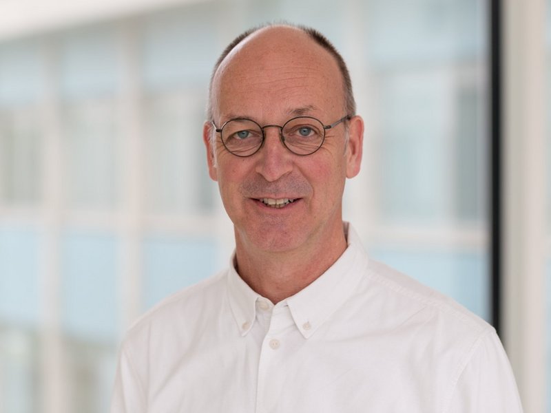 Dr. Axel Enninger